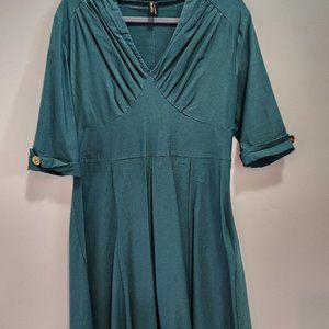Green Knee Length Dress